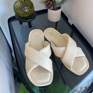 A new day - Crisscross Slip On Sandals